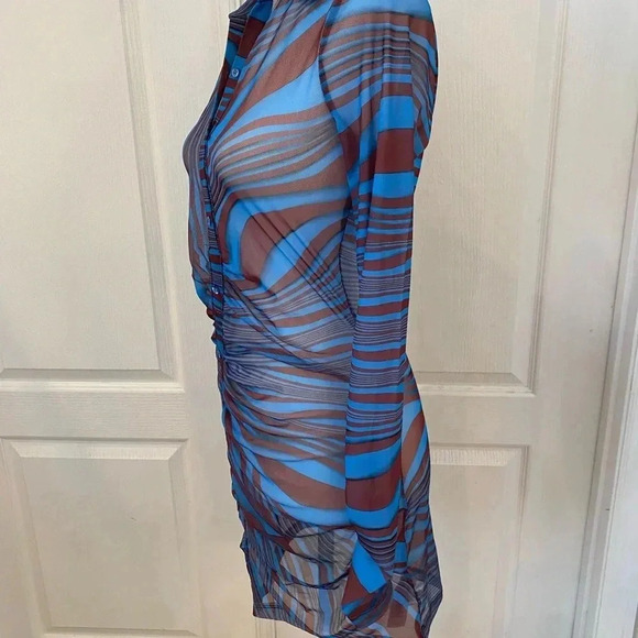 Pretty Little Things Womens Sheer Assymetrical Striped Shirt Dress - Picture 4 of 9